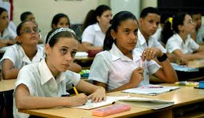 20141118005535-estudiantes-cubanos.jpeg